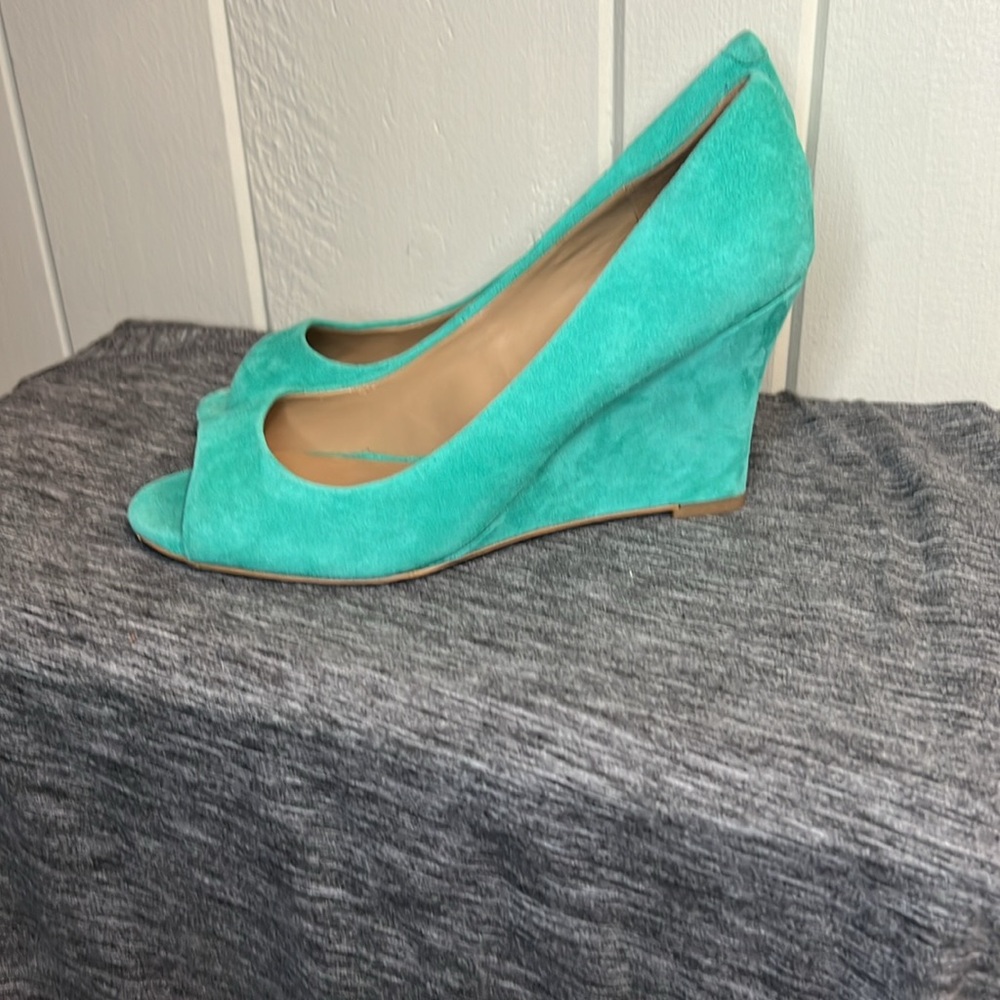 Ann Taylor Open Toe Wedge - Picture 4 of 9